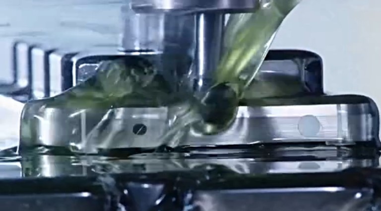 小米4、魅族MX4手機(jī)外殼加工用的是什么切削液？